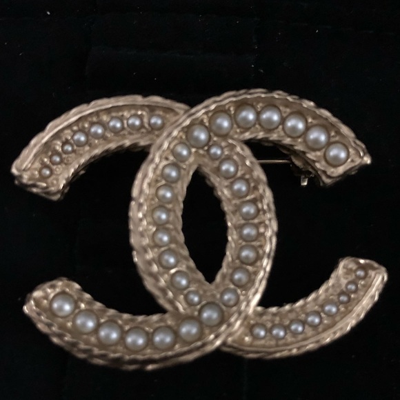 Chanel Brooch - 14B - 2014 Collection - Authentic - Picture 4 of 6